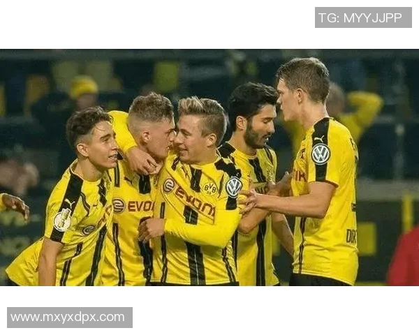 拜仁慕尼黑迎战海登海默全力争胜展现球队实力与风采 拜仁慕尼黑迎战海登海默全力争胜展现球队实力与风采